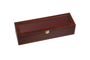 Altın mandal beyaz arka plan üzerinde izole kahverengi ahşap kutu