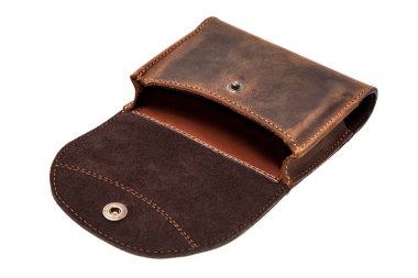 Beyaz arka planda izole kahverengi deri cüzdan