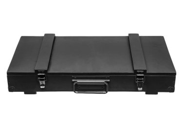 Beyaz arka plan üzerinde izole silahlar için ahşap kara kutu