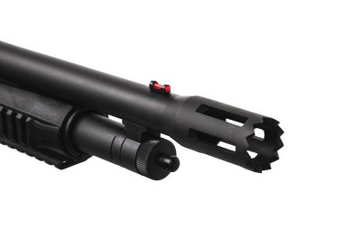 Av tüfeği beyaz arkaplanda izole edildi