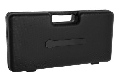 Beyaz arka plan üzerinde izole kulpu ile siyah plastik kasa