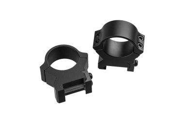 Beyaz arka planda izole edilmiş bir tüfeğin dürbünü için yapılmış hızlı bir bağlantı kopması. Keskin nişancı Dürbünü Hızlıca Bırak 