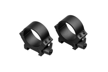 Beyaz arka planda izole edilmiş bir tüfeğin dürbünü için yapılmış hızlı bir bağlantı kopması. Keskin nişancı Dürbünü Hızlıca Bırak 