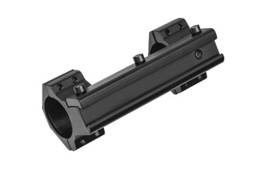 Beyaz arka planda izole edilmiş bir tüfeğin dürbünü için yapılmış hızlı bir bağlantı kopması. Keskin nişancı Dürbünü Hızlıca Bırak 