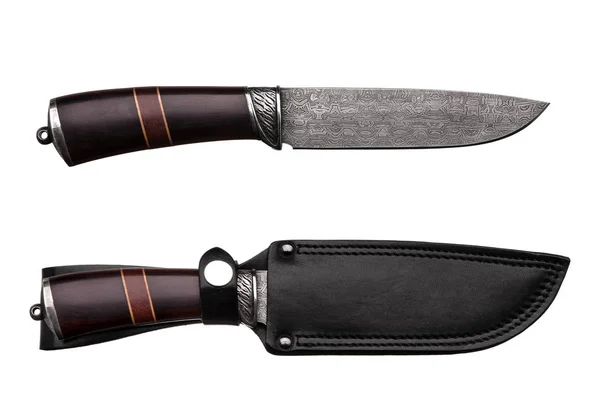 Cuchillo de caza de acero Damasco con mango de madera en cuero negro — Foto de Stock