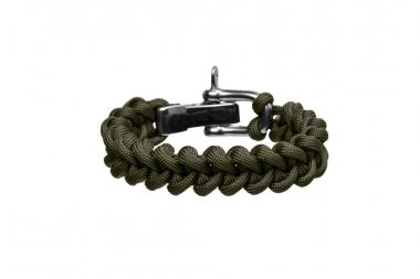 Beyaz arkasında izole paracord bilezik