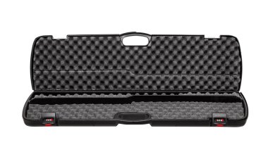 Beyaz arka planda izole silah için siyah plastik kasa. Siyah p