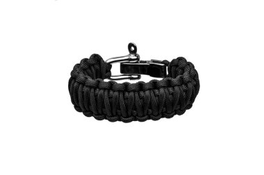 Beyaz arkasında izole paracord bilezik