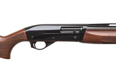 Ahşap bir popo izole ile Modern yarı otomatik av tüfeği