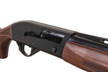 Ahşap bir popo izole ile Modern yarı otomatik av tüfeği