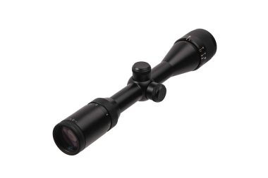 beyaza bürünen silah için modern siyah optik kapsam. Görüş 