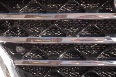 A fragment of the new white crossover model at the time of washi