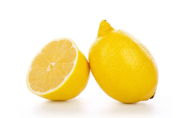 Limoni Isolati Bianco — Foto Stock