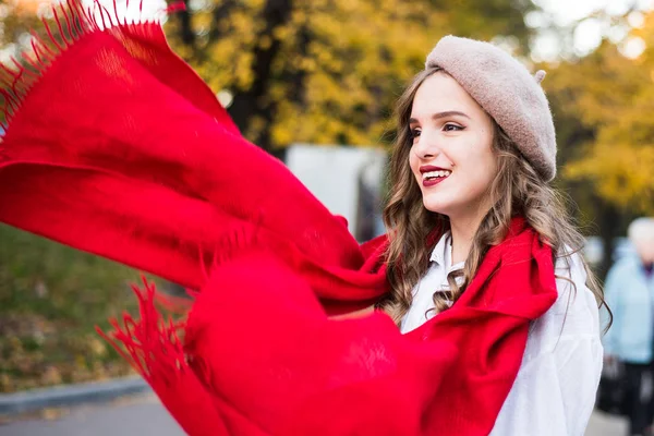 Emoções Pessoas Conceito Beleza Estilo Vida Garota Francesa Foto Rua — Fotografia de Stock