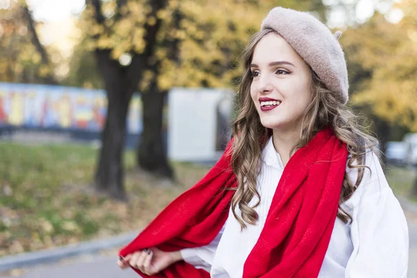 Duygular Insanlar Güzellik Yaşam Tarzı Kavramı Kız Fransız Kadın Genç — Stok fotoğraf