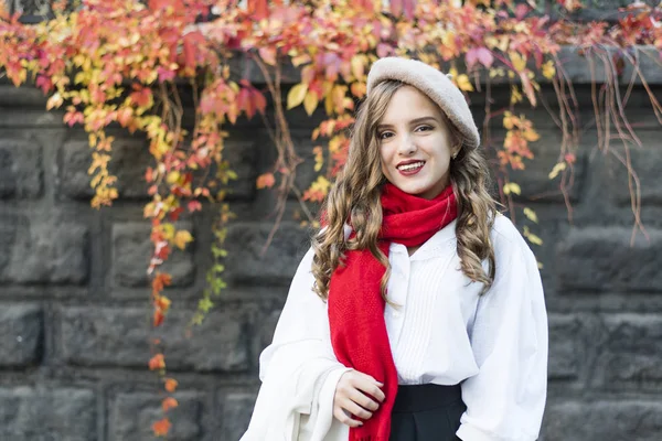 Emozioni Persone Bellezza Stile Vita Concetto Ragazza Francese Foto Strada — Foto Stock