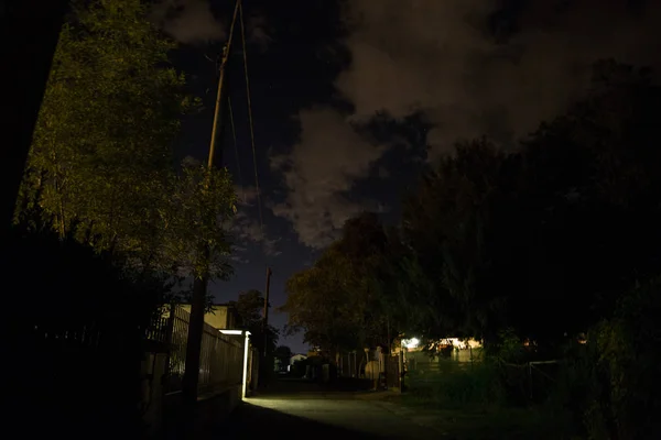 在意大利郊区的夜街 — 图库照片