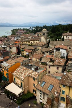 Yaz veya baharda Sirmione