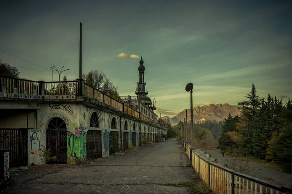 Consonno terk edilmiş şehrin bazı çerçeveler