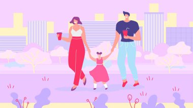 Şehirde Akşam Yürüyüşünde Kızı ile Ebeveynler