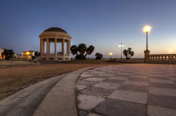 Blick Auf Die Terrazza Mascagni Mit Dem Kiosk Bei Sonnenuntergang — Stockfoto