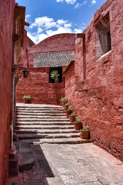 Arequipa Perú Octubre 2018 Callejuelas Escaleras Dentro Del Monasterio Santa — Foto de Stock