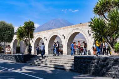 Arequipa şehir ve El Misti Volkanı ile Mirador de Yanahuara