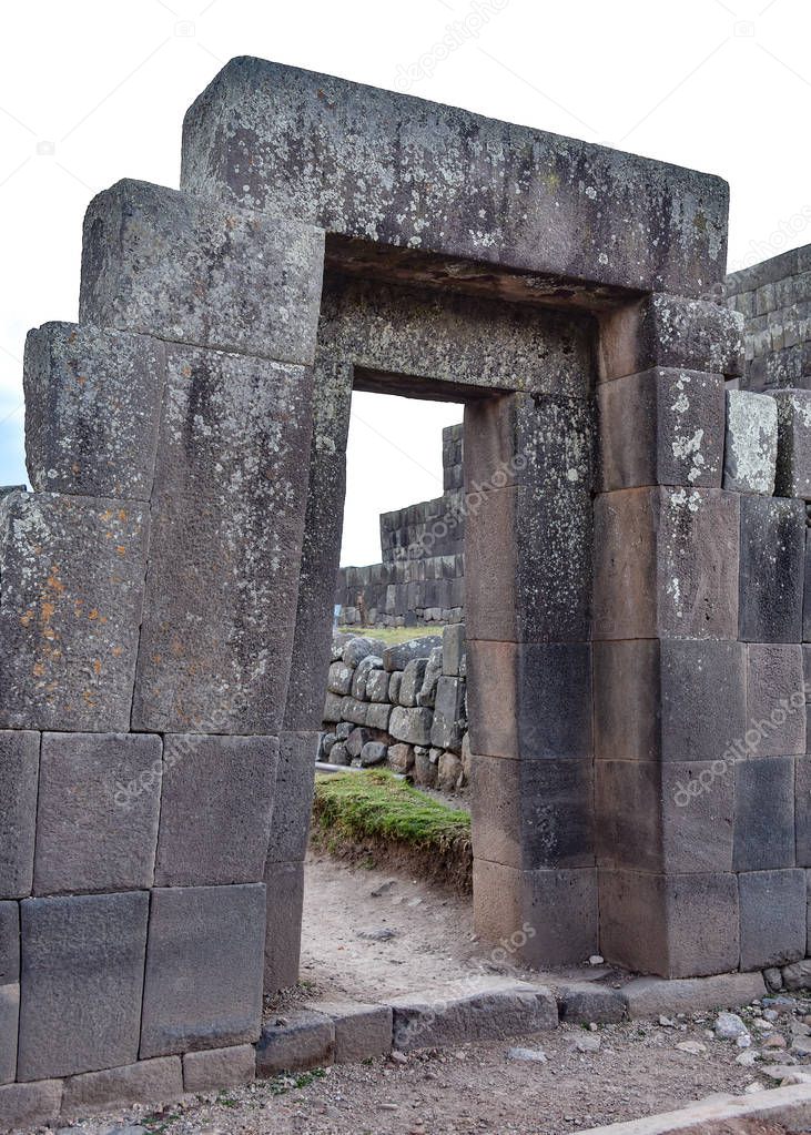 Stone walls and pyramids at the Usnu de Vilcashuaman, constructed by the Inca to preside over the most important ceremonies of the Tahuantinsuyo Empire. Ayacucho, Peru