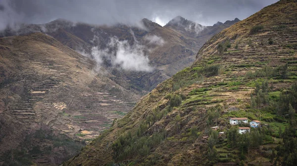 Andok hegyi táj közel Janac Chuquibamba közösségéhez. Cusco, Peru állam — Stock Fotó