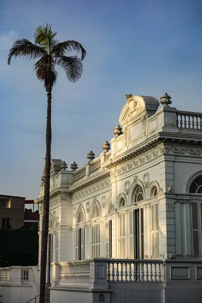 Лима, Перу - 18 ноября 2018 года: Музей Педро де Осма в районе Барранко в Лиме — стоковое фото