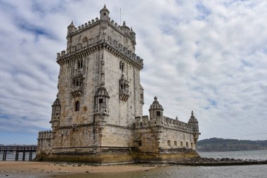 Lizbon, Portekiz - Belem Kulesi, Tagus nehrine bakan bir ortaçağ kalesi