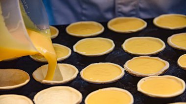 Pasteis de Nata, geleneksel Portekiz hamur işleri. Lizbon, Portekiz