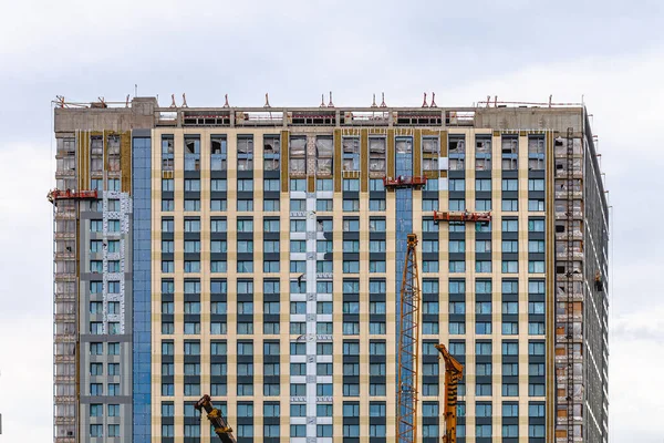 Moscow Russia June 2020 Construction Cranes 前楼摇篮 在Mcc植物园附近建造大楼 新建筑 大楼和窗户的立面 — 图库照片