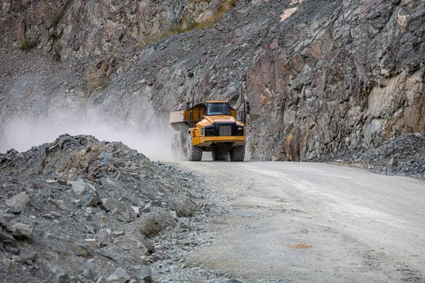 Heavy Duty Dump Truck Moves Road Quarry — Stock Photo, Image