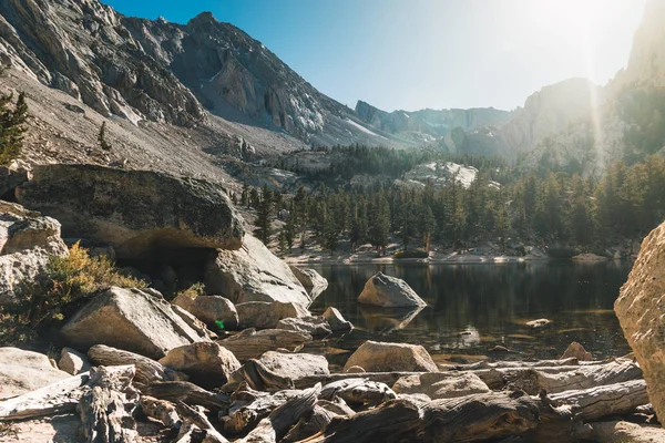 High Tatras Eslováquia Paisagem Montanha Com Lago Espelho Rodeado Por — Fotografia de Stock