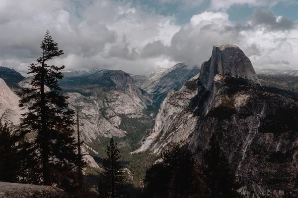 Eastern Sierra Mountains, California, USA.