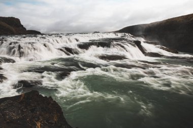 Nordic doğa, İzlanda, gösterişli Nehri şaşırtıcı