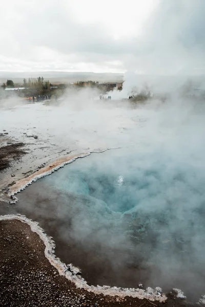 素晴らしい北欧の風景 アイスランド 湯の湖 — ストック写真