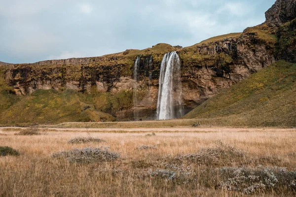 Pittoreska Vattenfall Island Nordiska Naturen — Stockfoto