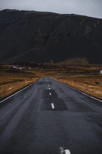 아이슬란드 유럽의 도로와 마을의 아름다운 — 스톡 사진