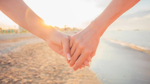 Senior Man Giving Present His Lady Happy Woman Making Thumb — Stock Photo, Image