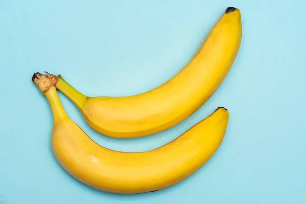 Banana Fundo Azul — Fotografia de Stock