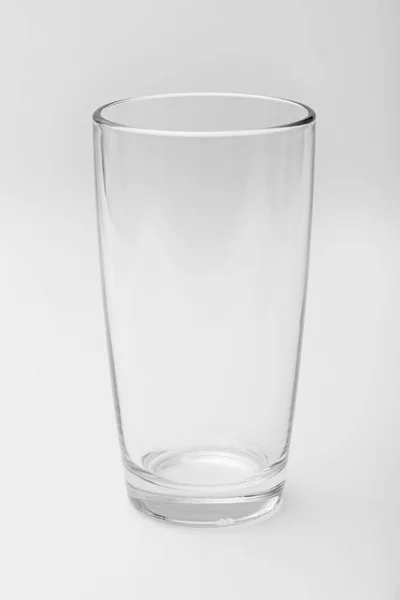 白い背景のグラスカップ — ストック写真