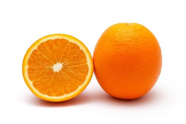 Πορτοκαλί Κομμένο Λευκό Φόντο — Φωτογραφία Αρχείου