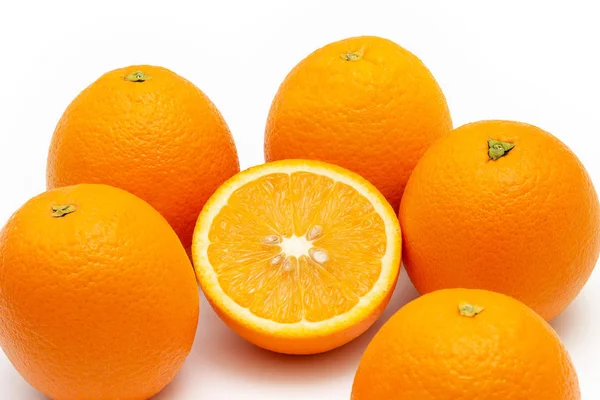Pomeranče Pomerančové Plátky Bílém Pozadí — Stock fotografie