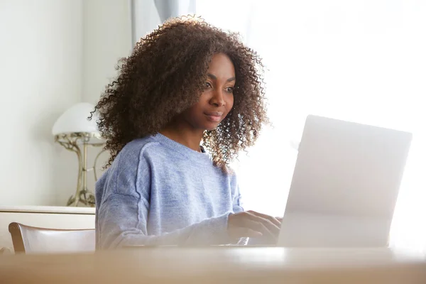 Portrait Attractive Young African Woman Sitting Home Working Laptop Computer — Stock Photo, Image