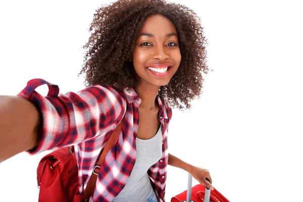 Retrato Atraente Jovem Viajante Sexo Feminino Tomando Selfie Fundo Branco — Fotografia de Stock