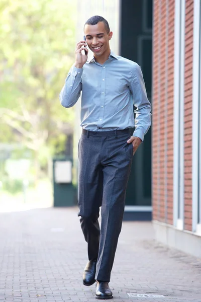 Portrait Young Businessman Walking Talking Cellphone — Stock Photo, Image