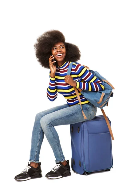 Portrait Happy Young African American Female Traveler Sitting Luggage Talking — Stock Photo, Image