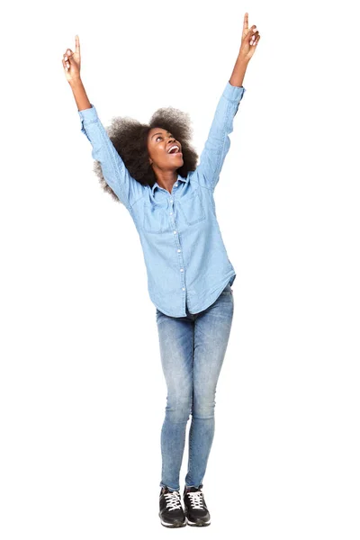 Ολόσωμο Πορτρέτο Του Χαρούμενος Νεαρή Μαύρη Γυναίκα Χέρια Υψωμένα Απομονωμένες — Φωτογραφία Αρχείου